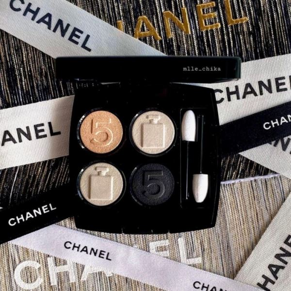 Chanel â„–5 Multi-Effect Quadra Eyeshadow Palette 2021 — Swatches