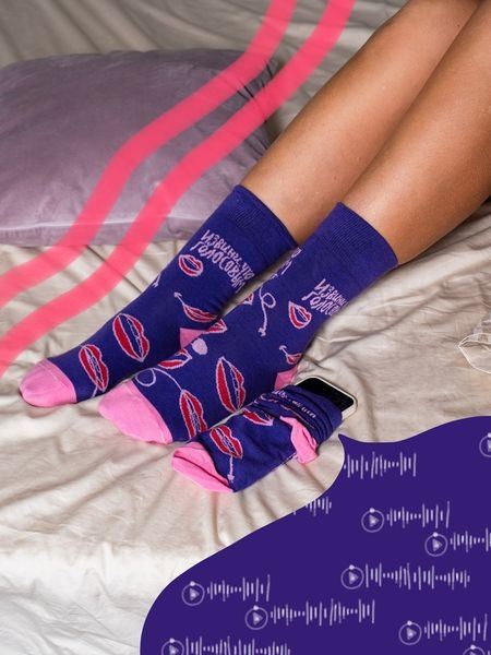 St.Friday Socks выпустили коллаборацию со студией подкастов «ТОЛК» 